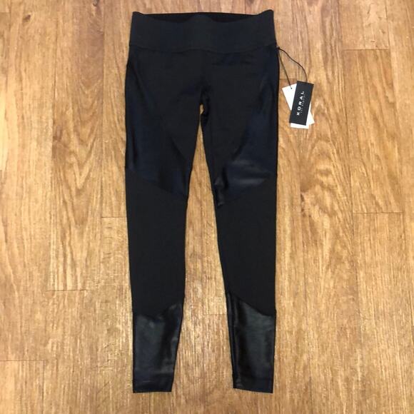 Koral Lustrous Infinity Maternity Legging in Black Size XS - Picture 5 of 14